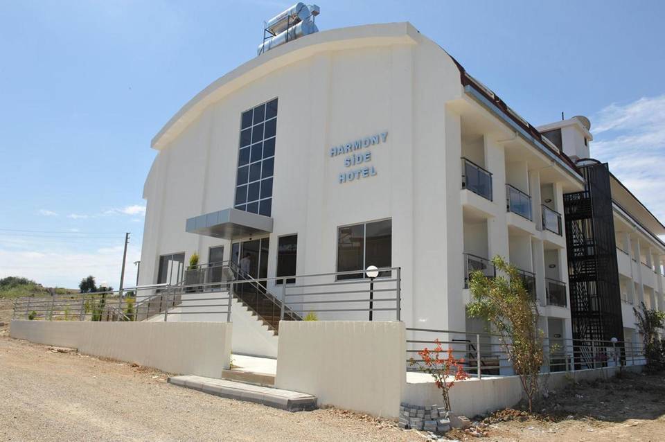 A Hotel Side 3