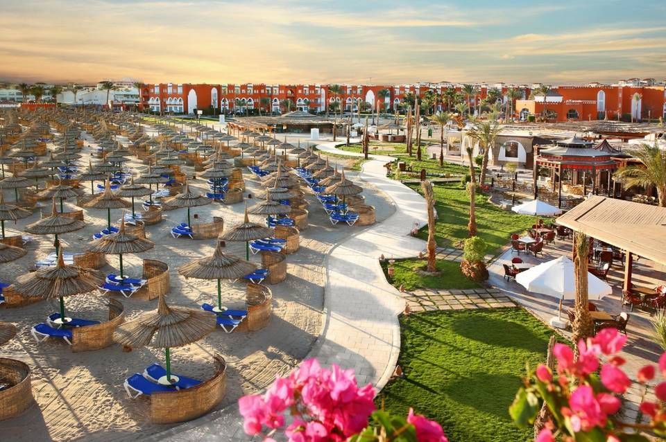 Sunrise Garden Beach Resort 1