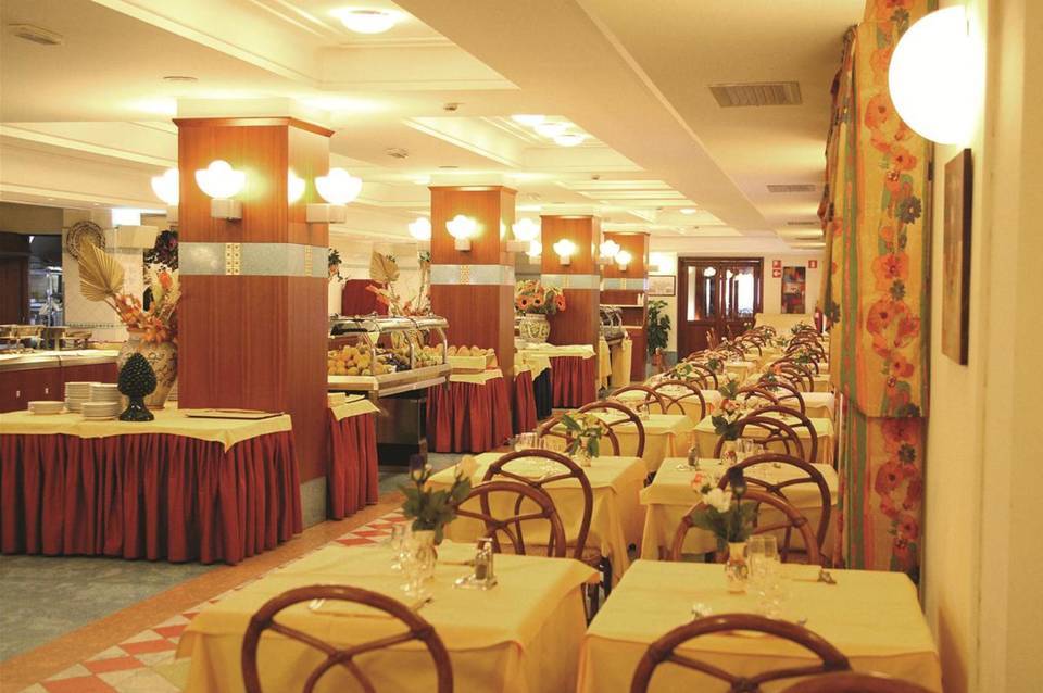 Caesar Palace Hotel 5
