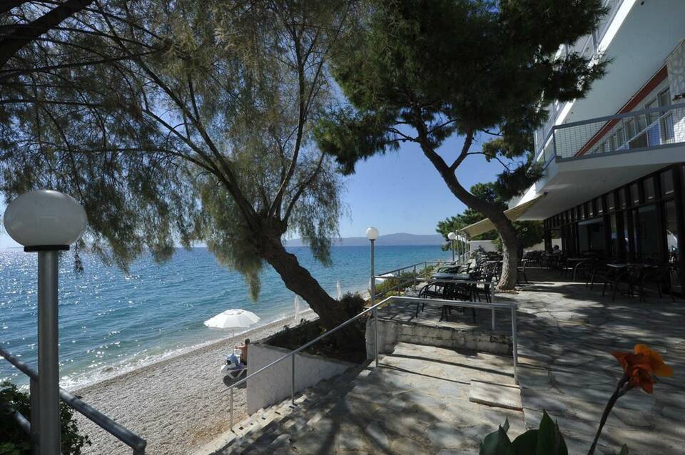 Siagas Beach Hotel 3