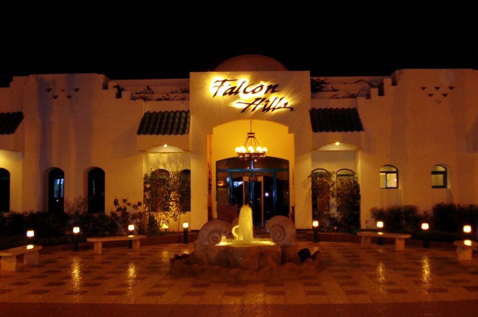 Falcon Hills Hotel 2