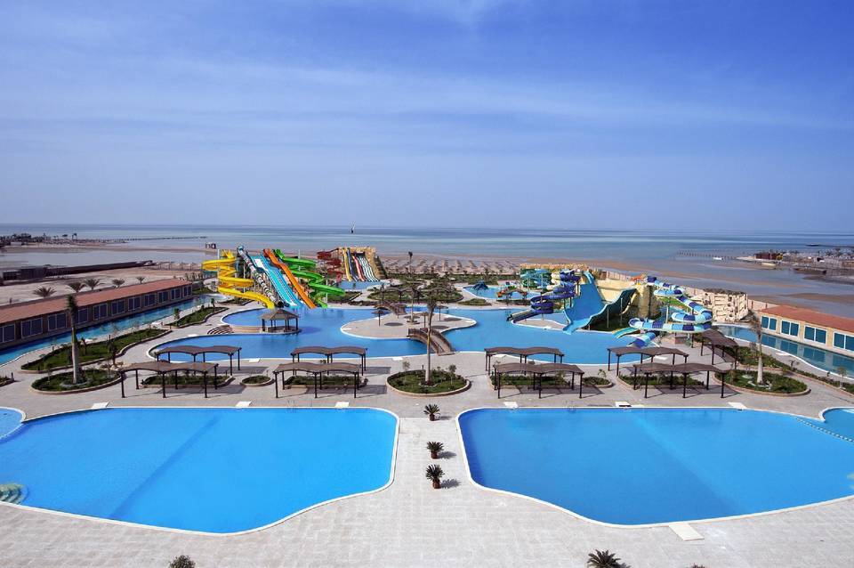 Sunrise Alora Aqua Park Resort 2