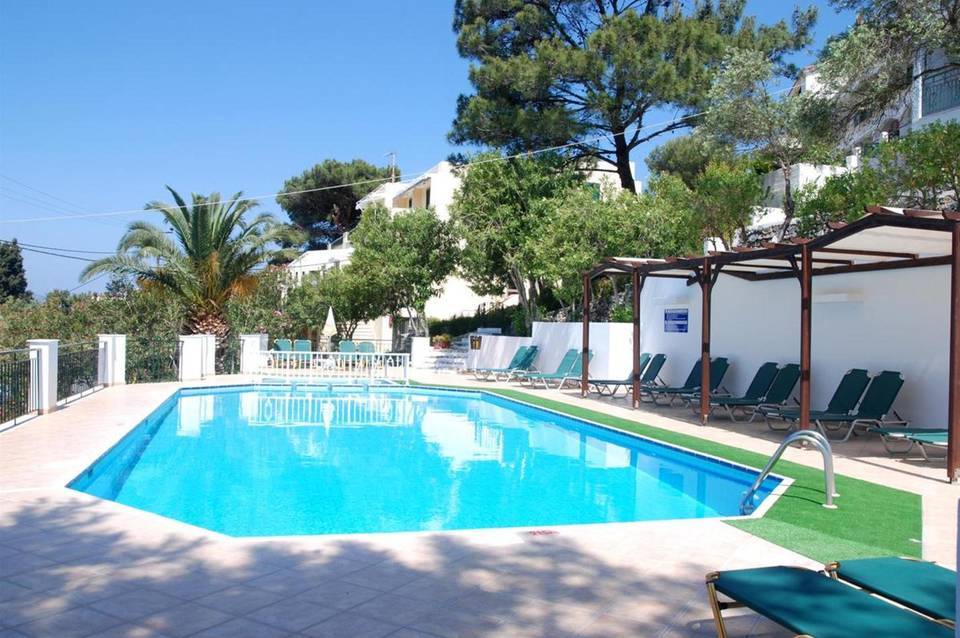 Anthemis Hotel Apartments 1
