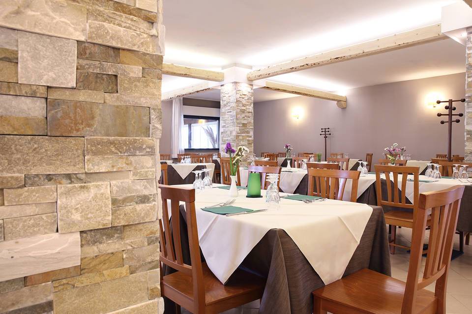 Pausania Inn 3