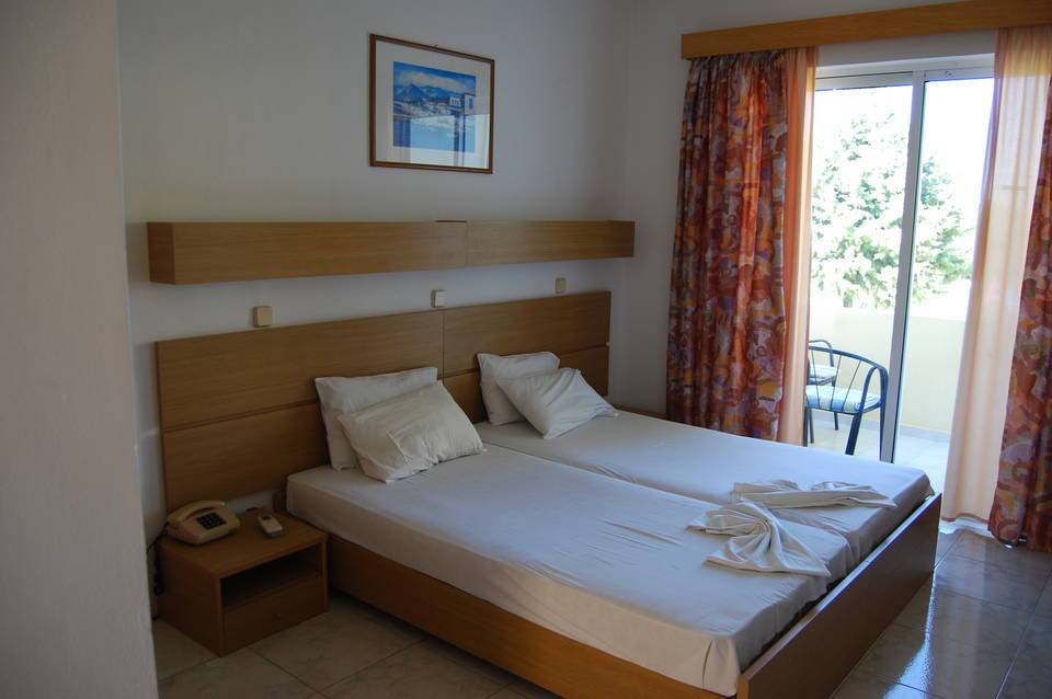 Fantasy Resort Hotel 3