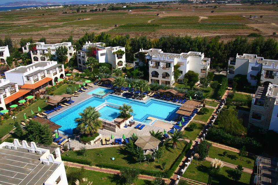 Gaia Royal Hotel 1