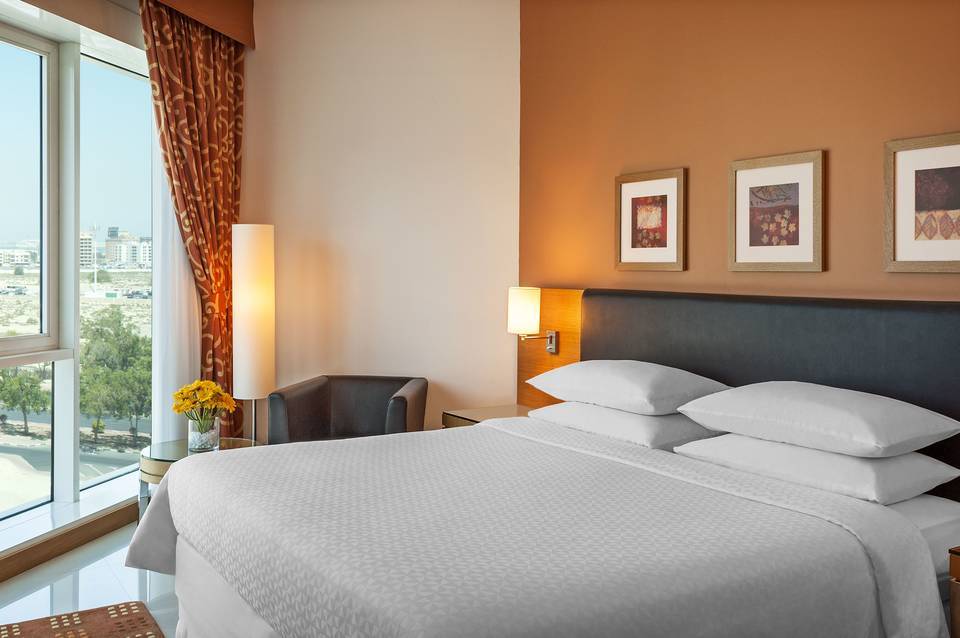 Four Points by Sheraton Bur Dubai 5