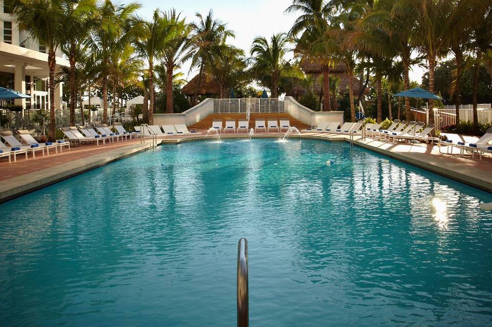 Cadillac Hotel & Beach Club 5