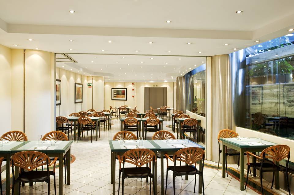 Holiday Inn Lisbon Continental 3