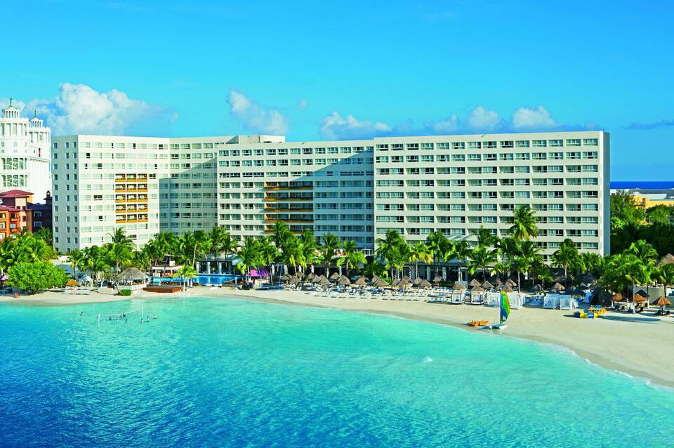 Dreams Sands Cancun Resort & Spa 2