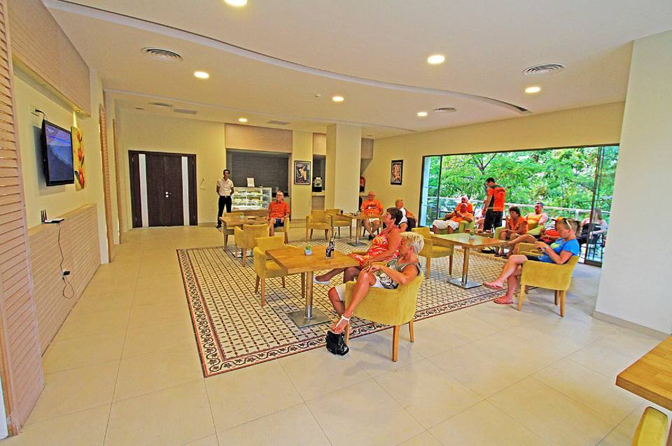 Mandarin Resort 1