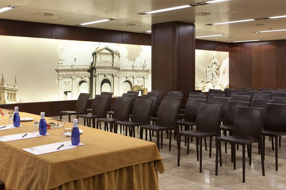 Hotel Praga 4