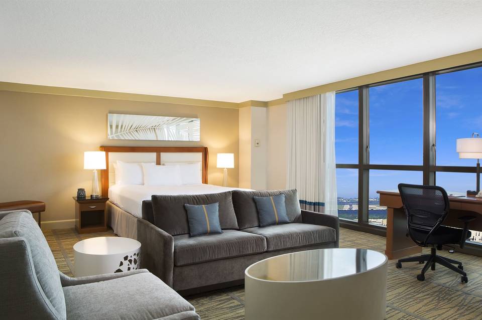 DoubleTree by Hilton Hotel Miami Airport & Convention Center 5