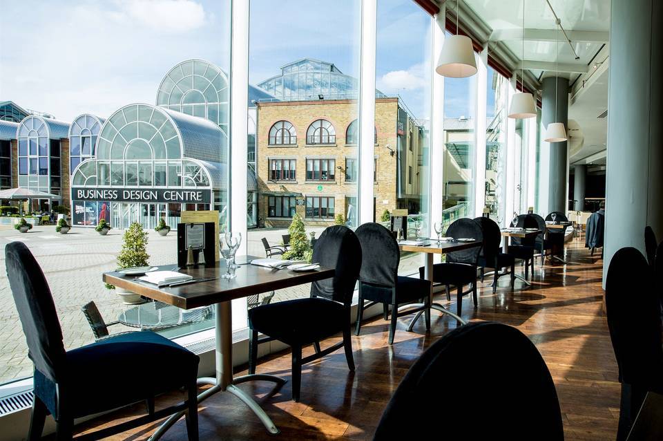 Hilton London Angel Islington 2