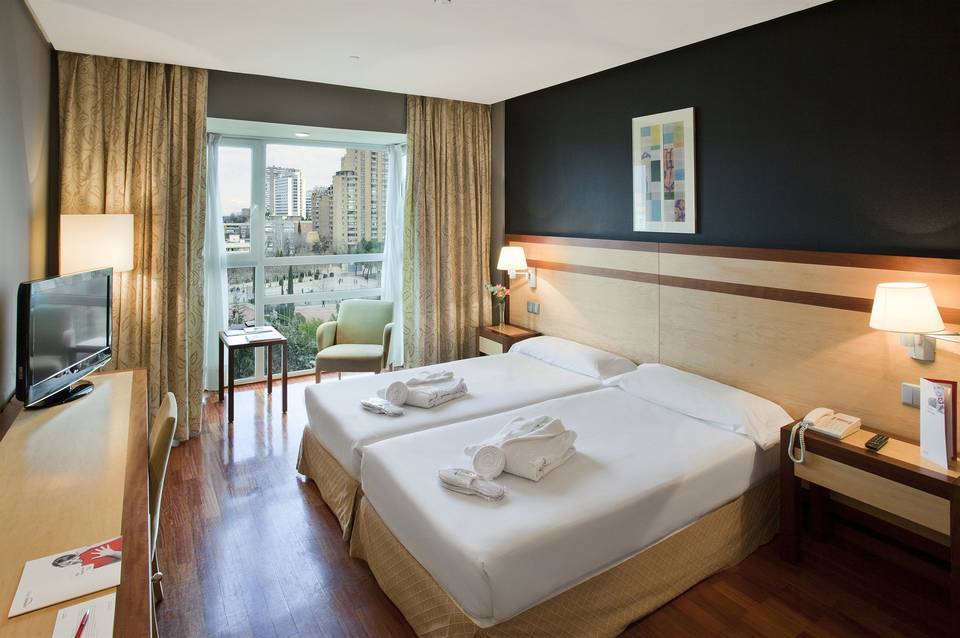 Hotel ILUNION Pío XII 1
