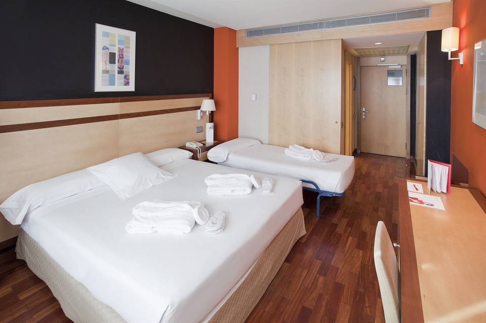 Hotel ILUNION Pío XII 5