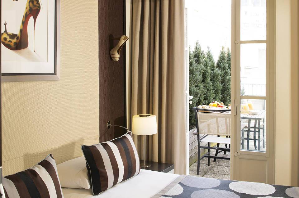 Le M Hotel Paris 5