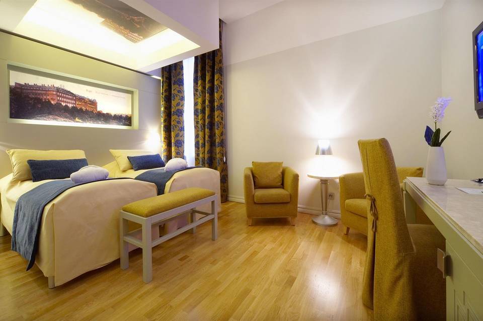Opera Hotel & Spa 3