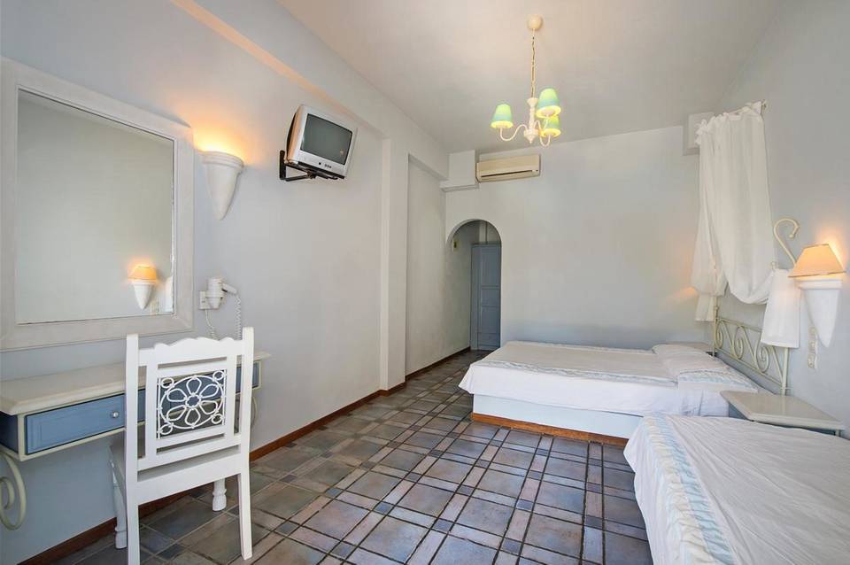 Atlantis Beach Villa 2