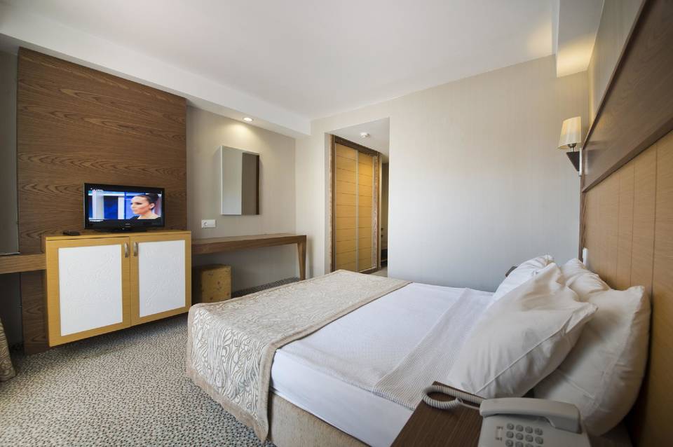 Mc Beach Resort Hotel 3