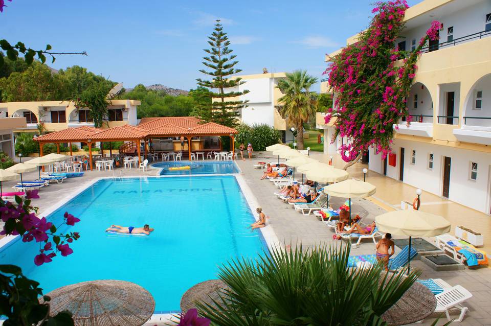 Marathon Hotel 1