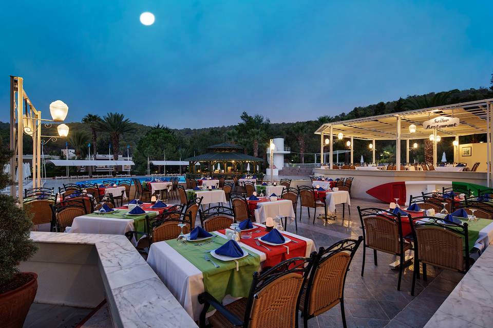 Green Bay Resort & Spa 5