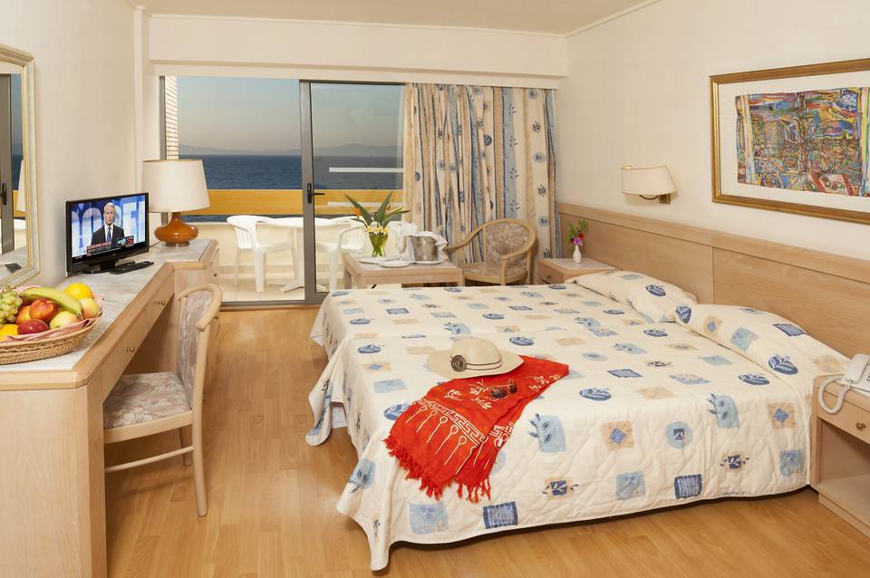 Oceanis Beach Hotel 3