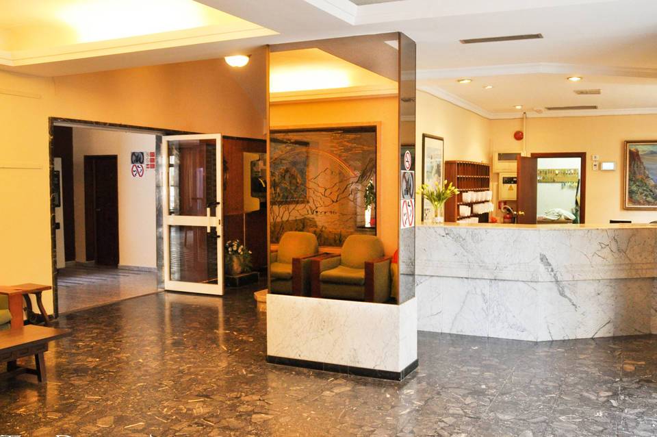 Hotel Iris 4