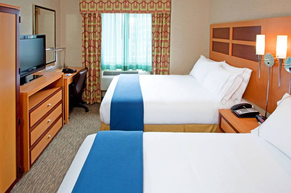 Holiday Inn Express New York City Times Square 3