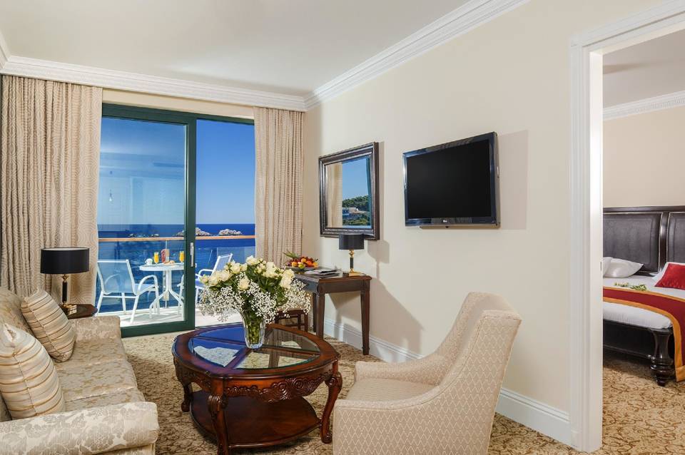 Royal Princess Hotel 2