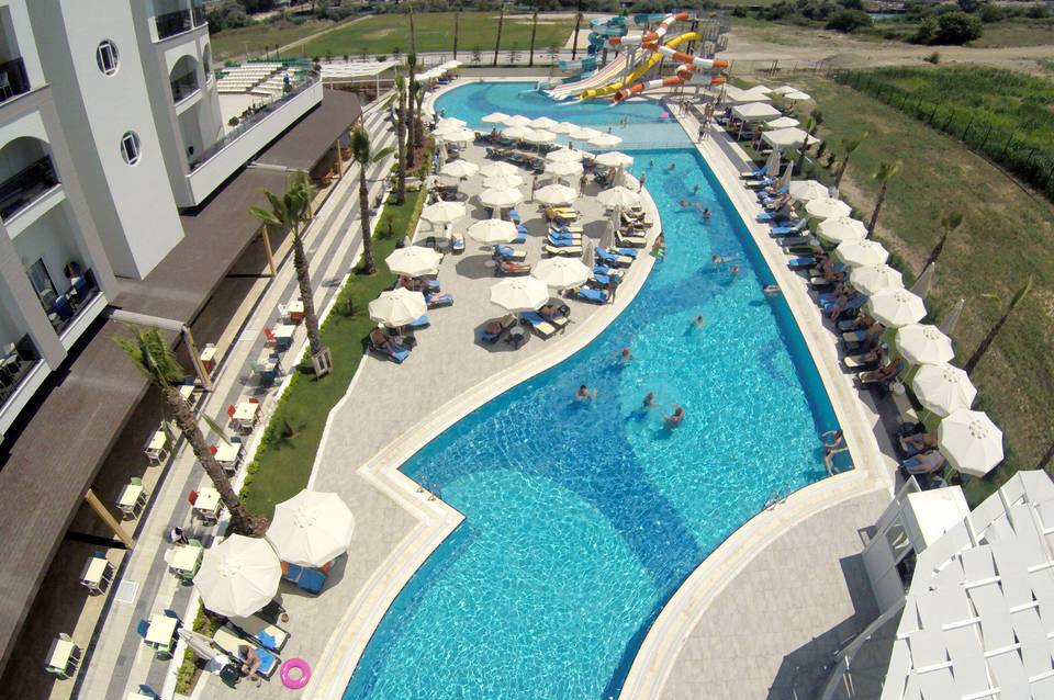 LRS Port River Hotel & Spa 1