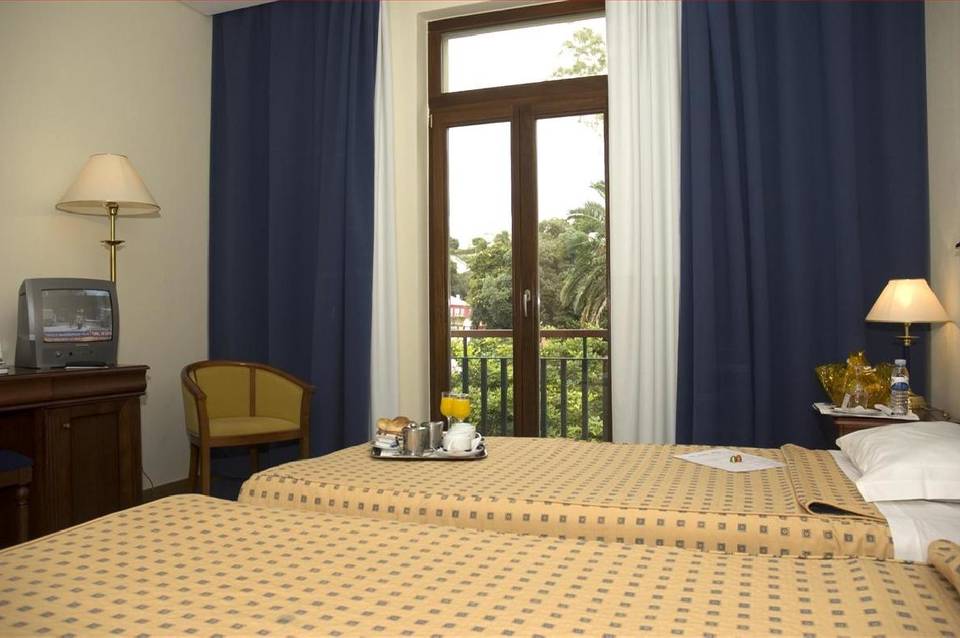 Azoris Angra Garden Hotel 5
