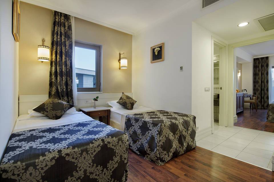 Alba Queen Hotel 2