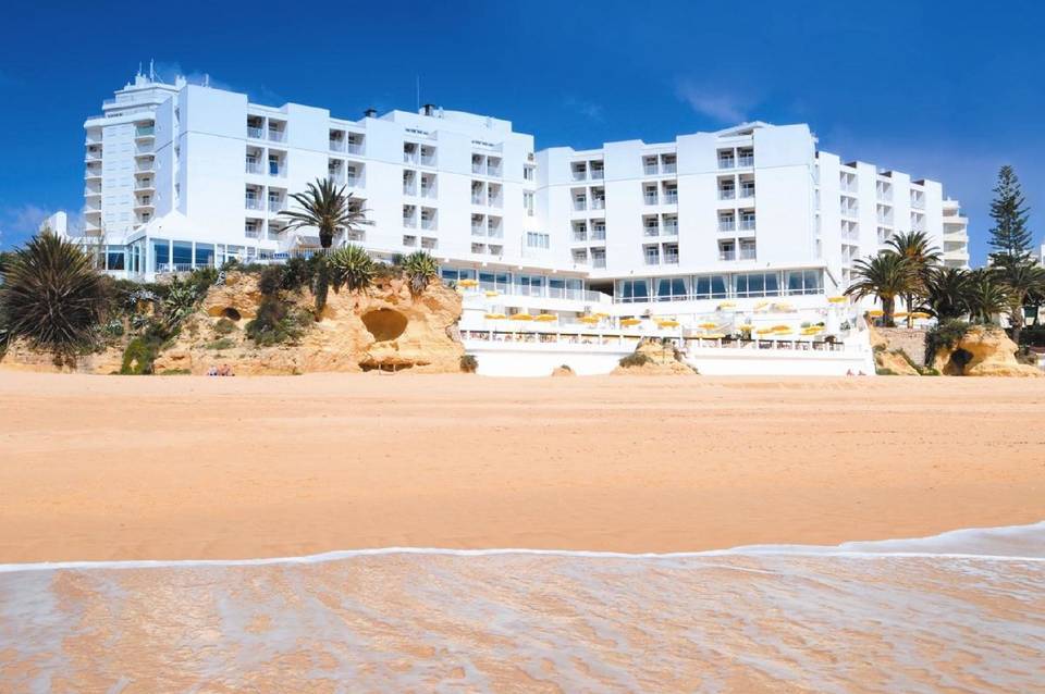 Casa de Sada Algarve Beach Resort, Curio Collection by Hilton 4