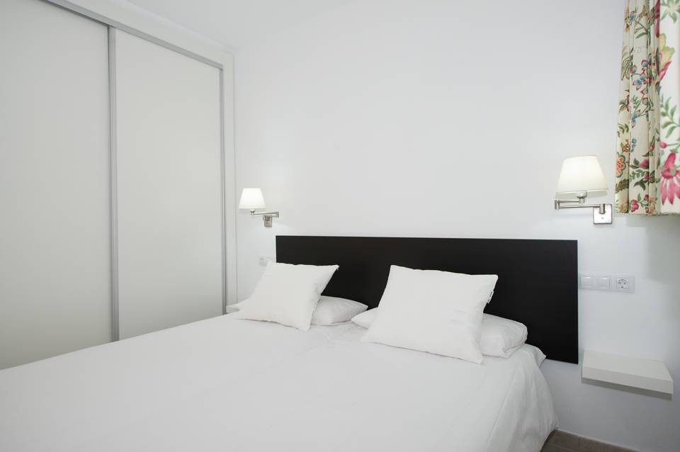 Apartamentos Los Mariachis 3