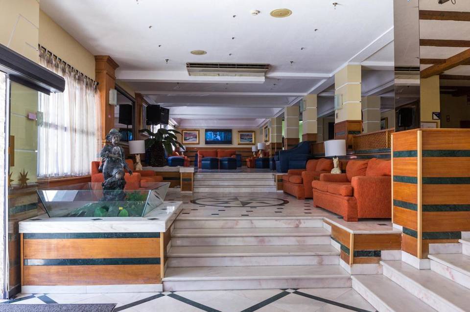 Baía Beach Hotel 4