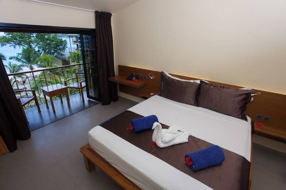 Coral Strand Smart Choice Hotel  2