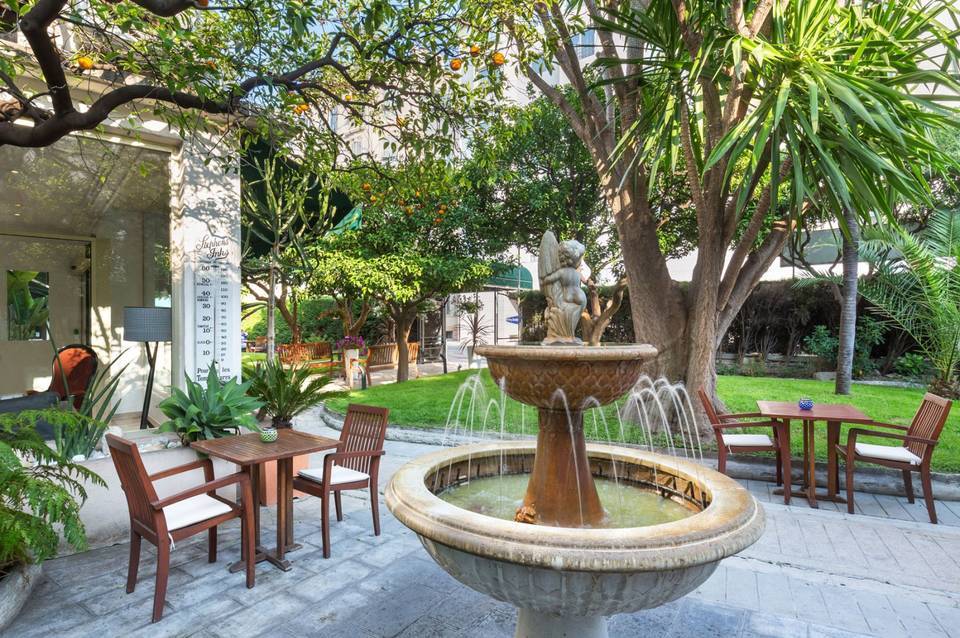 Best Western Plus Hotel Brice Garden Nice 4