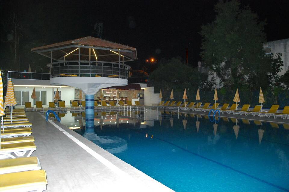 Kolibri Hotel 5