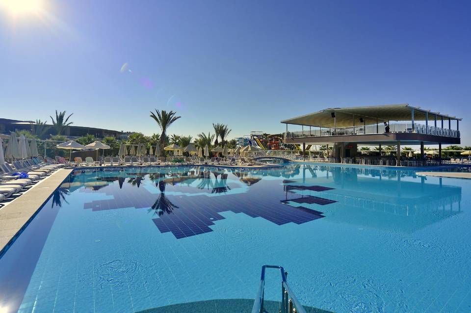 Sunmelia Beach Resort 1