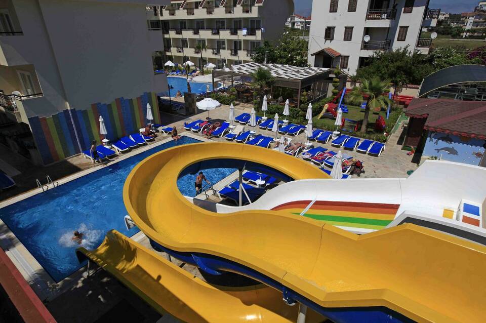 Sun City Apartments & Hotel 1