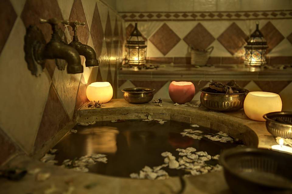 Amani Hotel APP 4