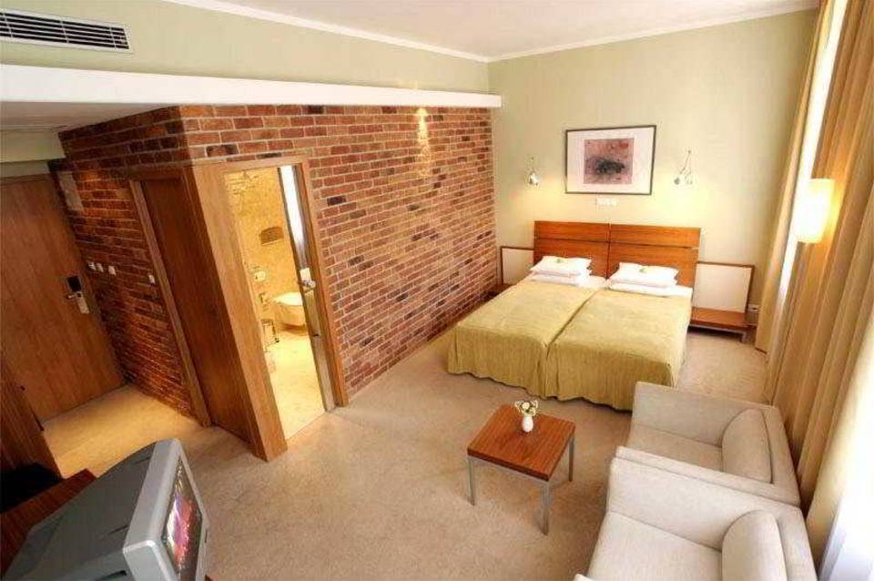 Absolutum Hotel 4
