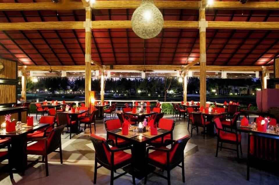 Splash Beach Resort 4