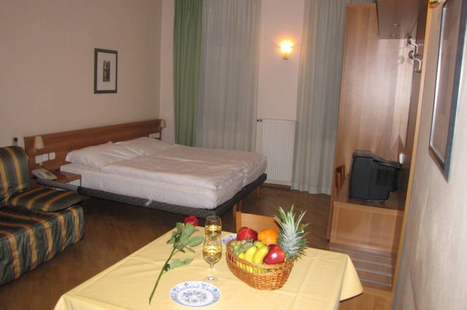 Residence Select 5