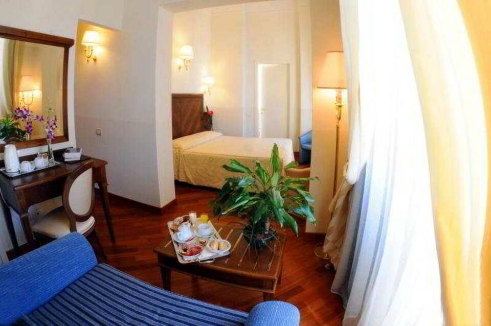 Hotel Embassy Florence 5