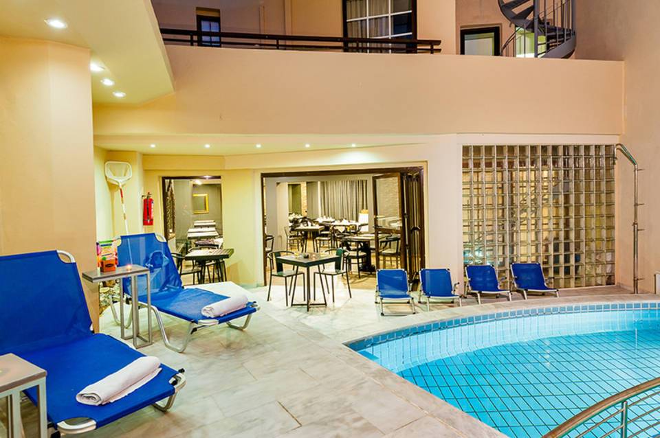Elina Hotel Apartments 3