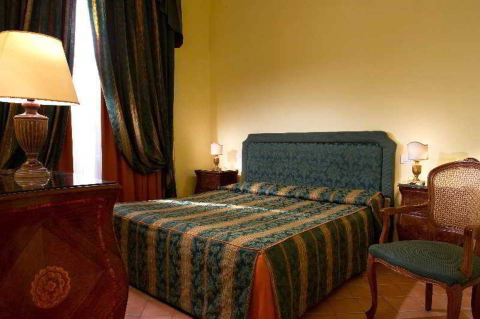 Chiaja Hotel De Charme 4