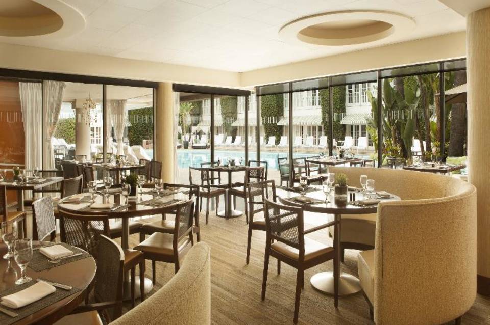 The Beverly Hilton 5