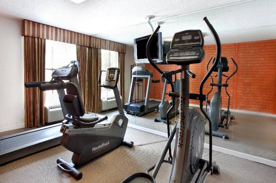 La Quinta Inn by Wyndham Orlando International Drive North 5
